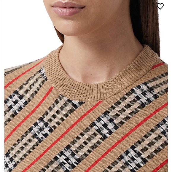 NEW💕Burberry wool blend Clara vintage check sweater 💕 - Picture 2 of 10